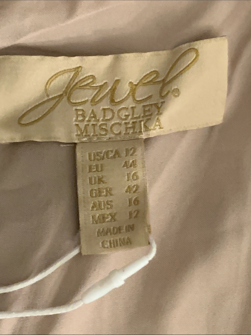 Jewel Badgley Mischka
Ruffle Popover
Halter Maxi
Dress - Picture 12 of 13